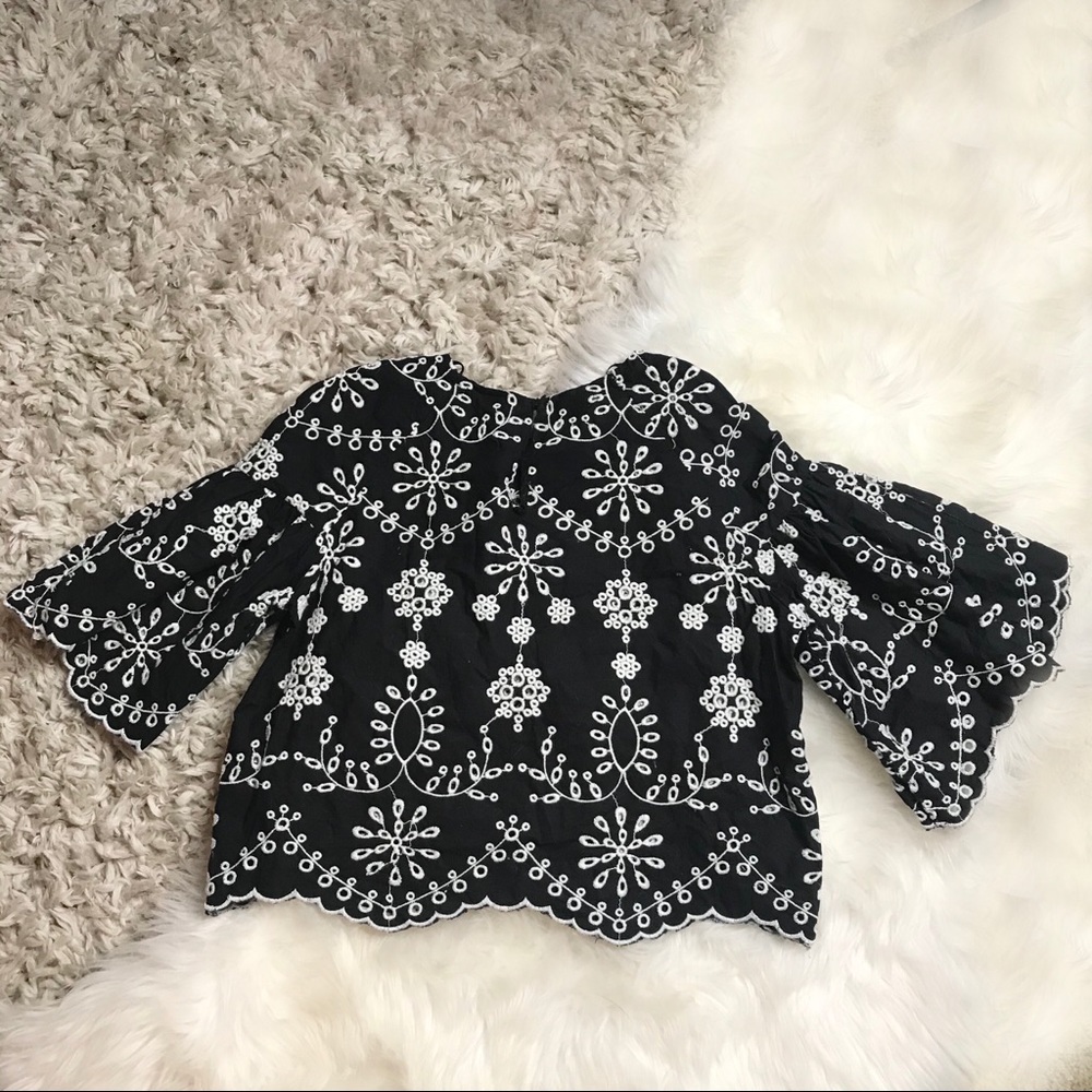 Zara Floral Embroidered Blouse Size Medium H20